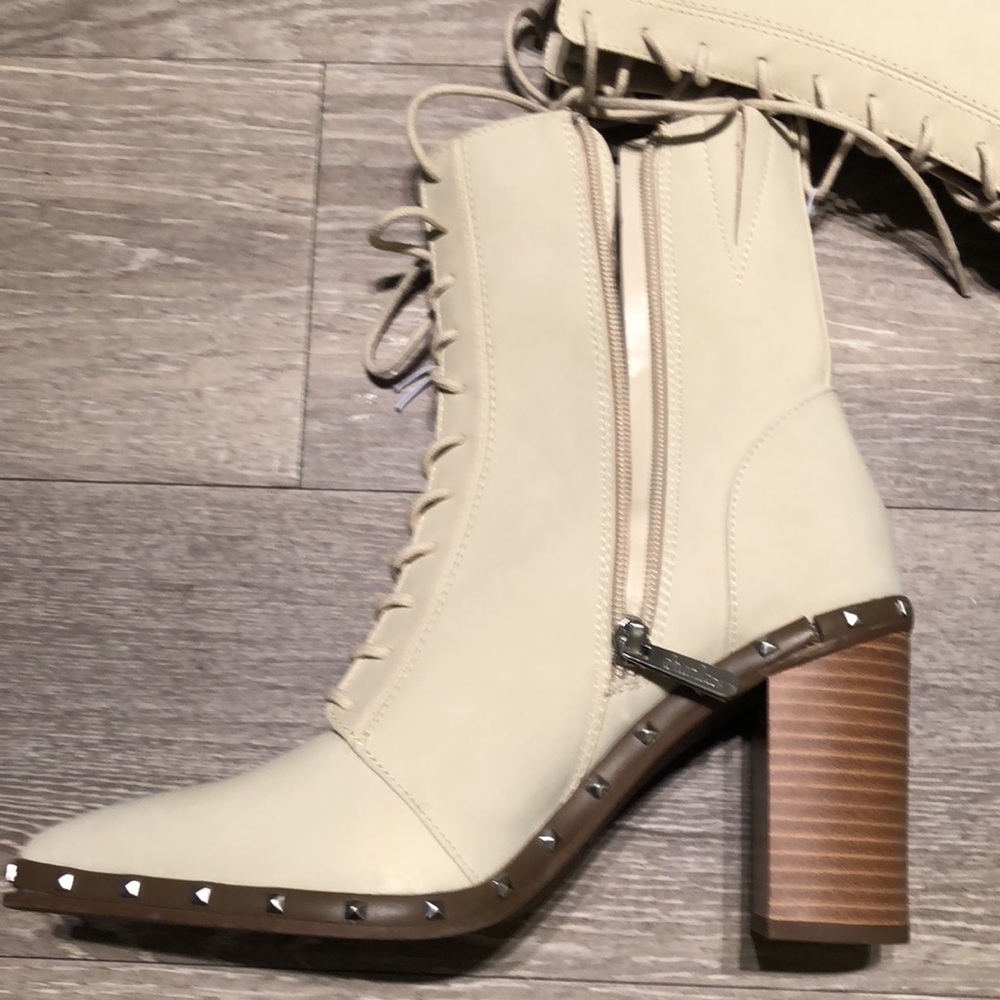 Charles by Charles David Duffy Boot CREAM COLOR SIZE 7 - Picture 7 of 7